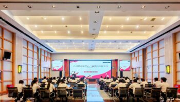 聚焦學習教育，共筑廉潔防線——玉柴物流黨委開展專題黨課暨集體廉潔談話會